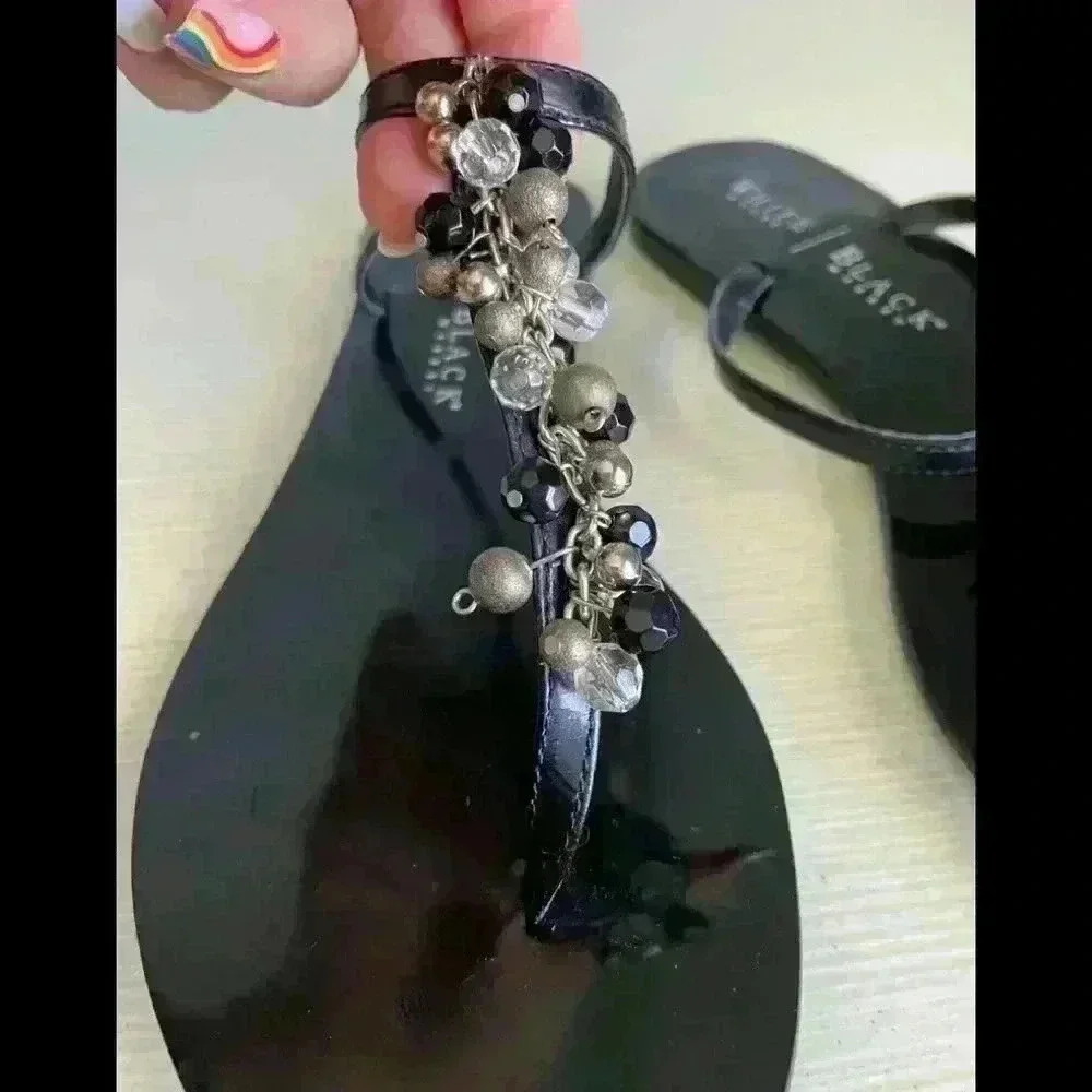 ❤️ 3 for $30 White House Black Market sandals
